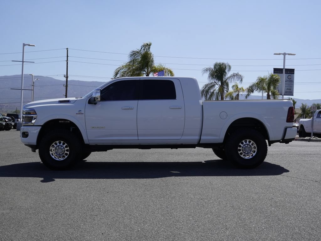 Used 2025 RAM 2500 Limited AWD/4WD image 7