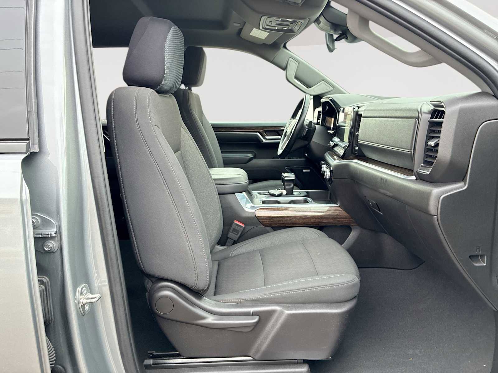 Certified 2024 GMC Sierra 1500 Elevation w/ Preferred Package image 28