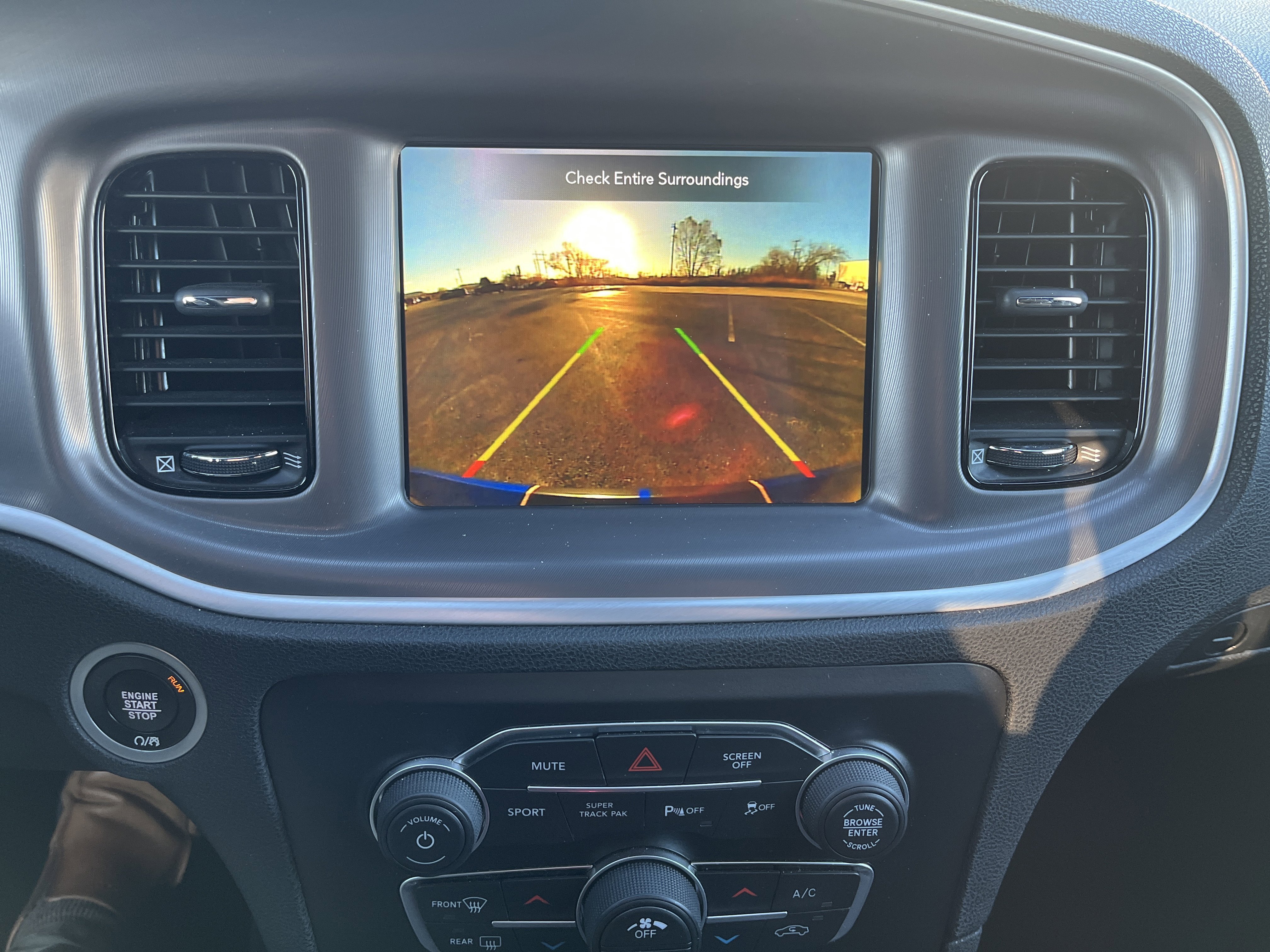 Used 2022 Dodge Charger R/T w/ Harman/Kardon Audio Group image 30