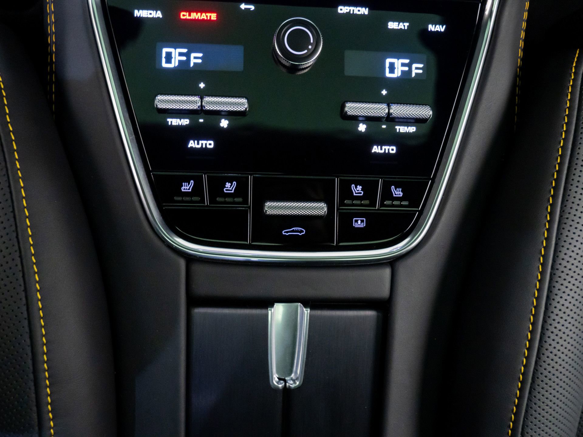 Used 2022 Porsche Panamera Turbo S image 21