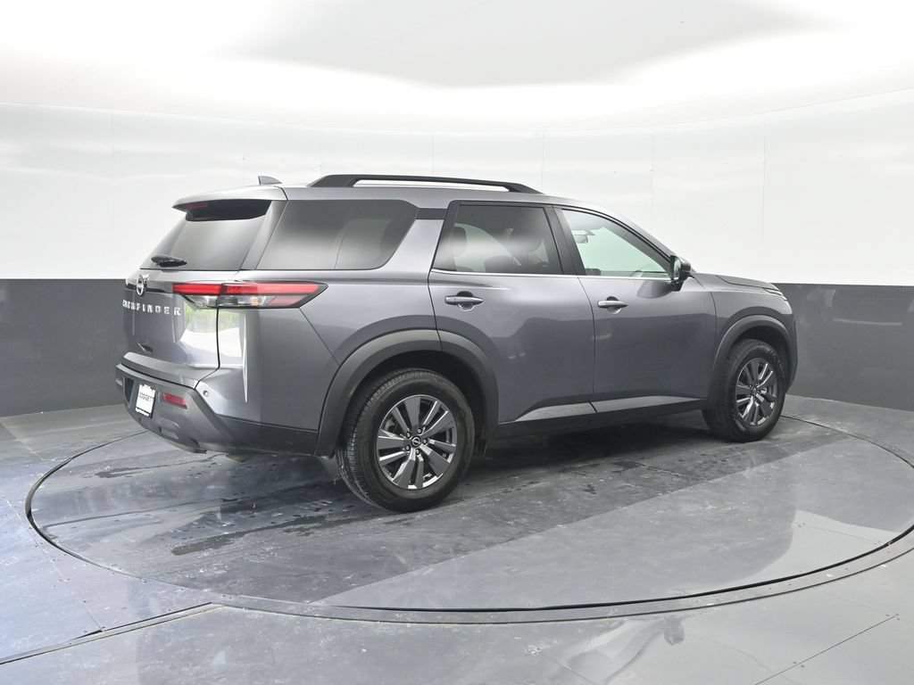 Used 2025 Nissan Pathfinder SV FWD image 15