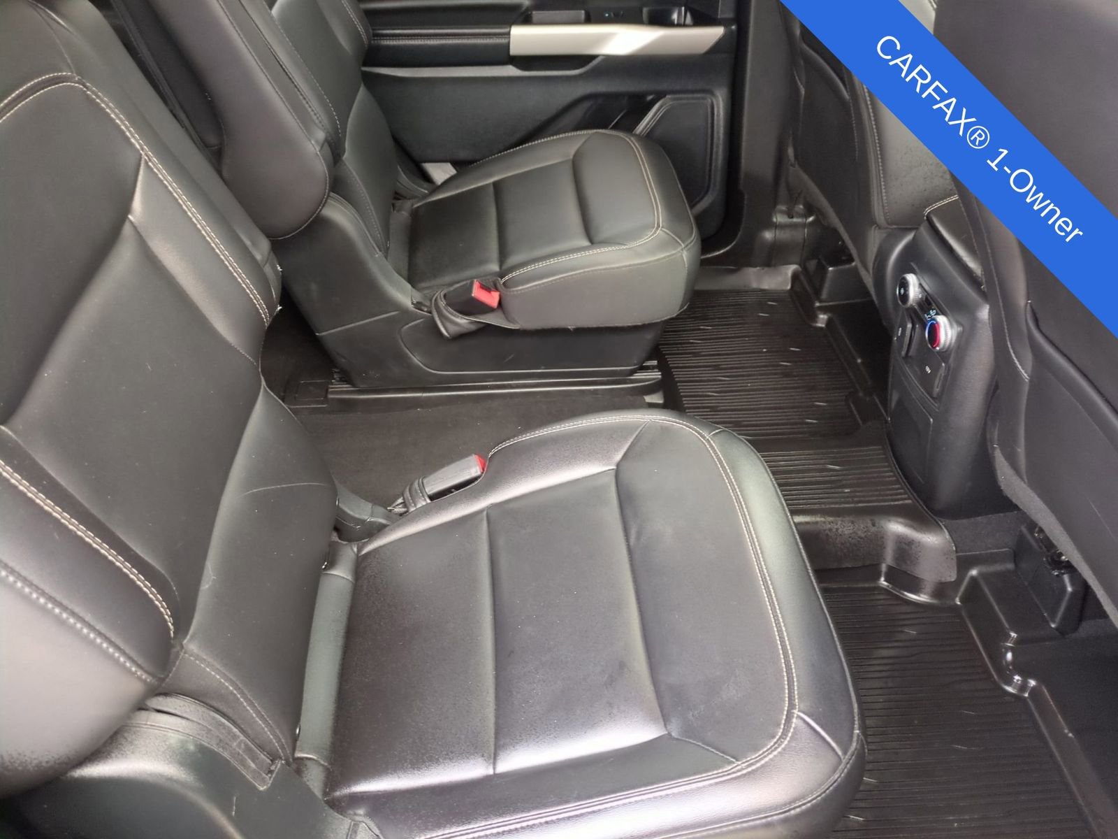 Used 2023 Ford Explorer XLT w/ Equipment Group 202A image 26