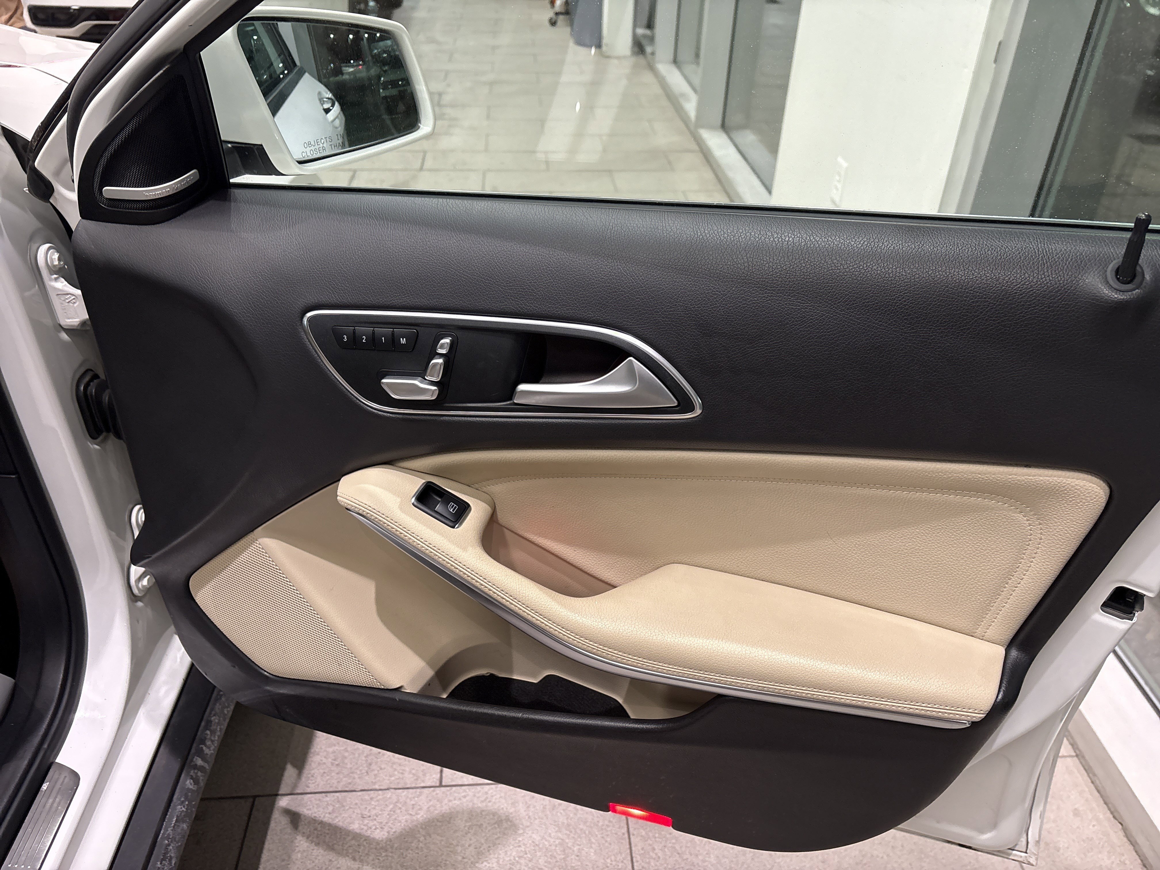 Used 2019 Mercedes-Benz GLA 250 4MATIC image 19