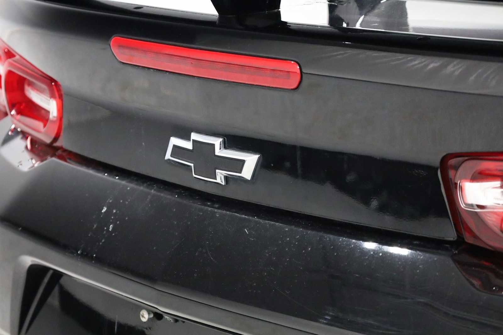 Used 2023 Chevrolet Camaro LT w/ Technology Package image 8