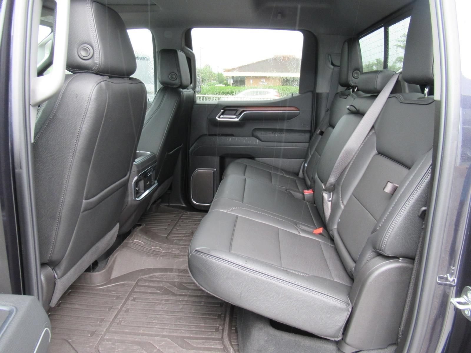 Used 2025 GMC Sierra 1500 Denali w/ Denali Reserve Package AWD/4WD image 40