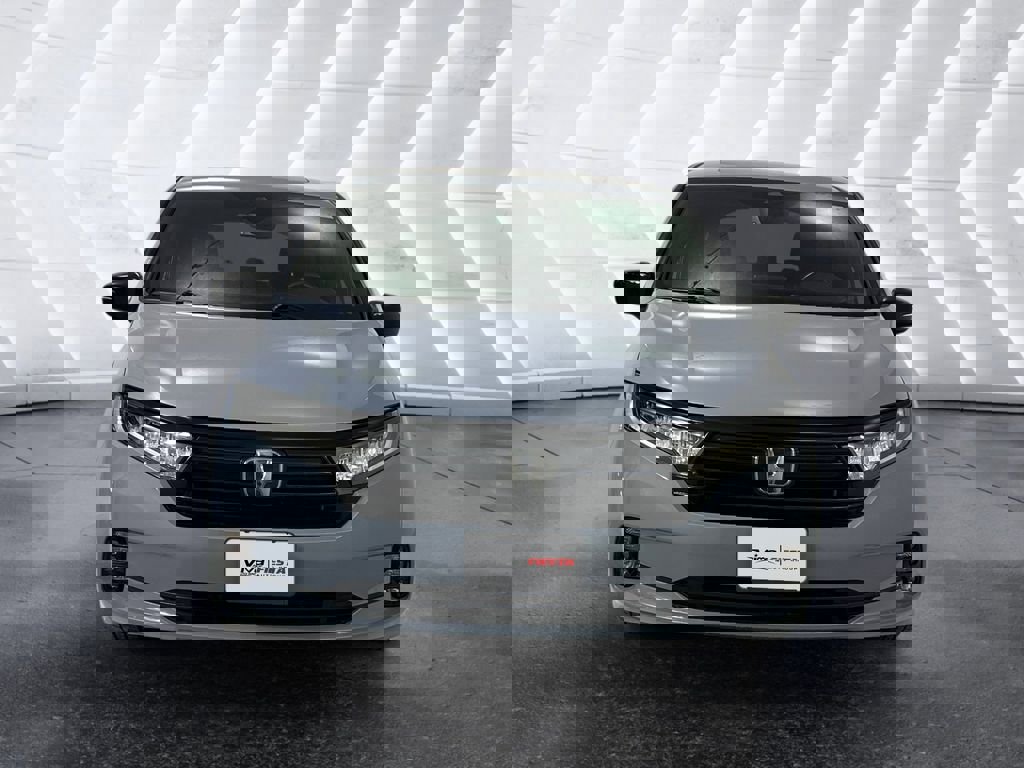 Used 2023 Honda Odyssey Sport image 2