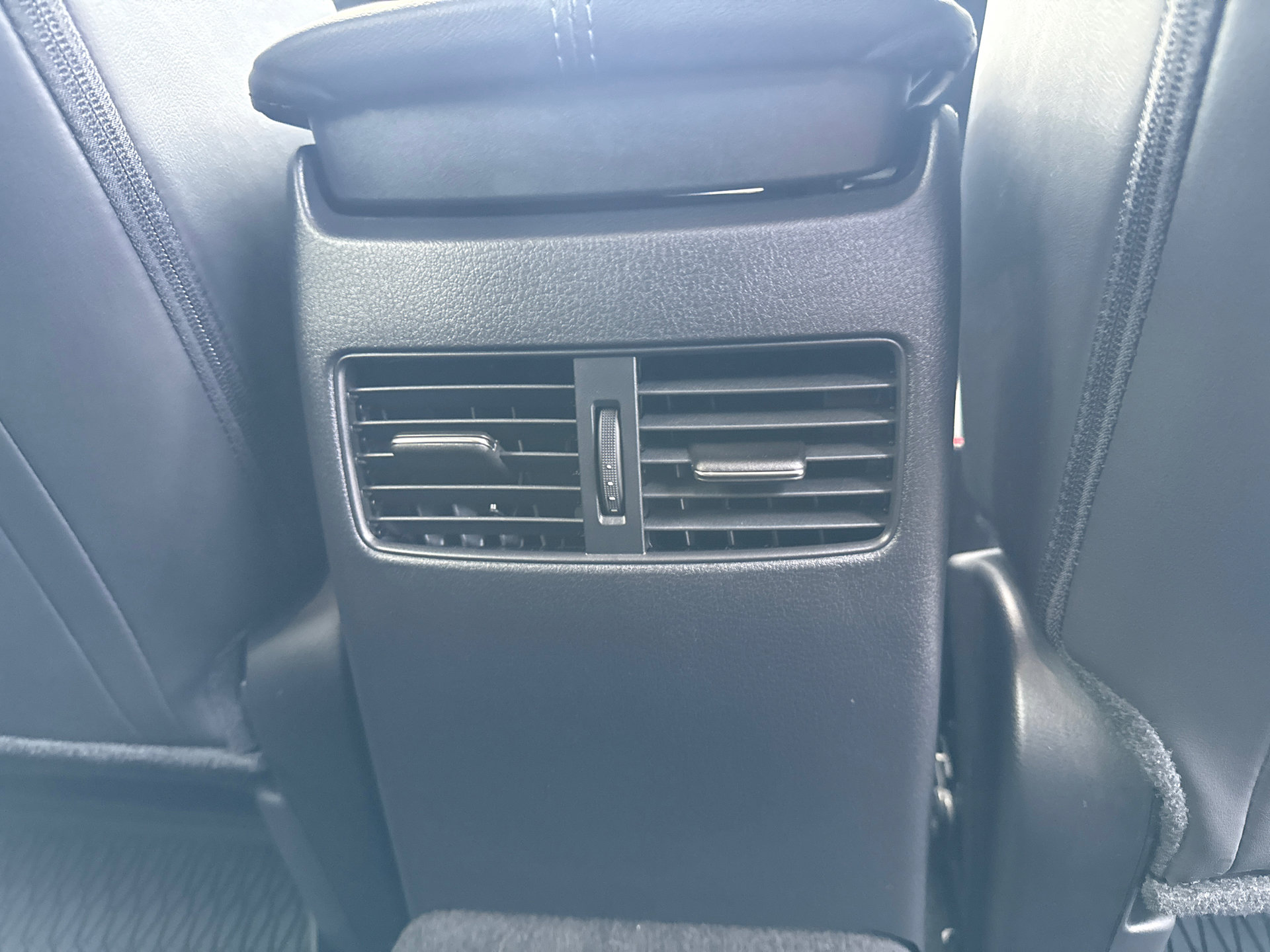 Used 2023 MAZDA CX-30 AWD 2.5 S w/ Select Package image 17