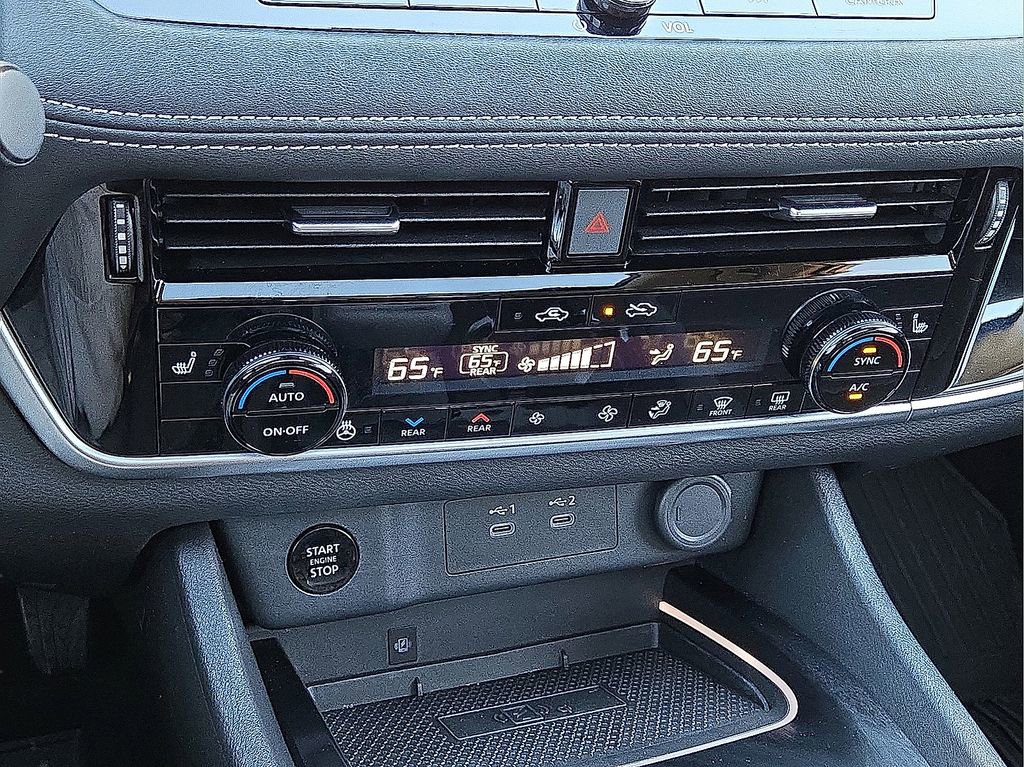 Used 2024 Nissan Rogue SL w/ SL Premium Package image 29