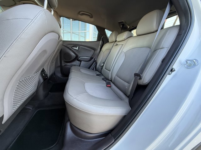 Used 2015 Hyundai Tucson SE image 21