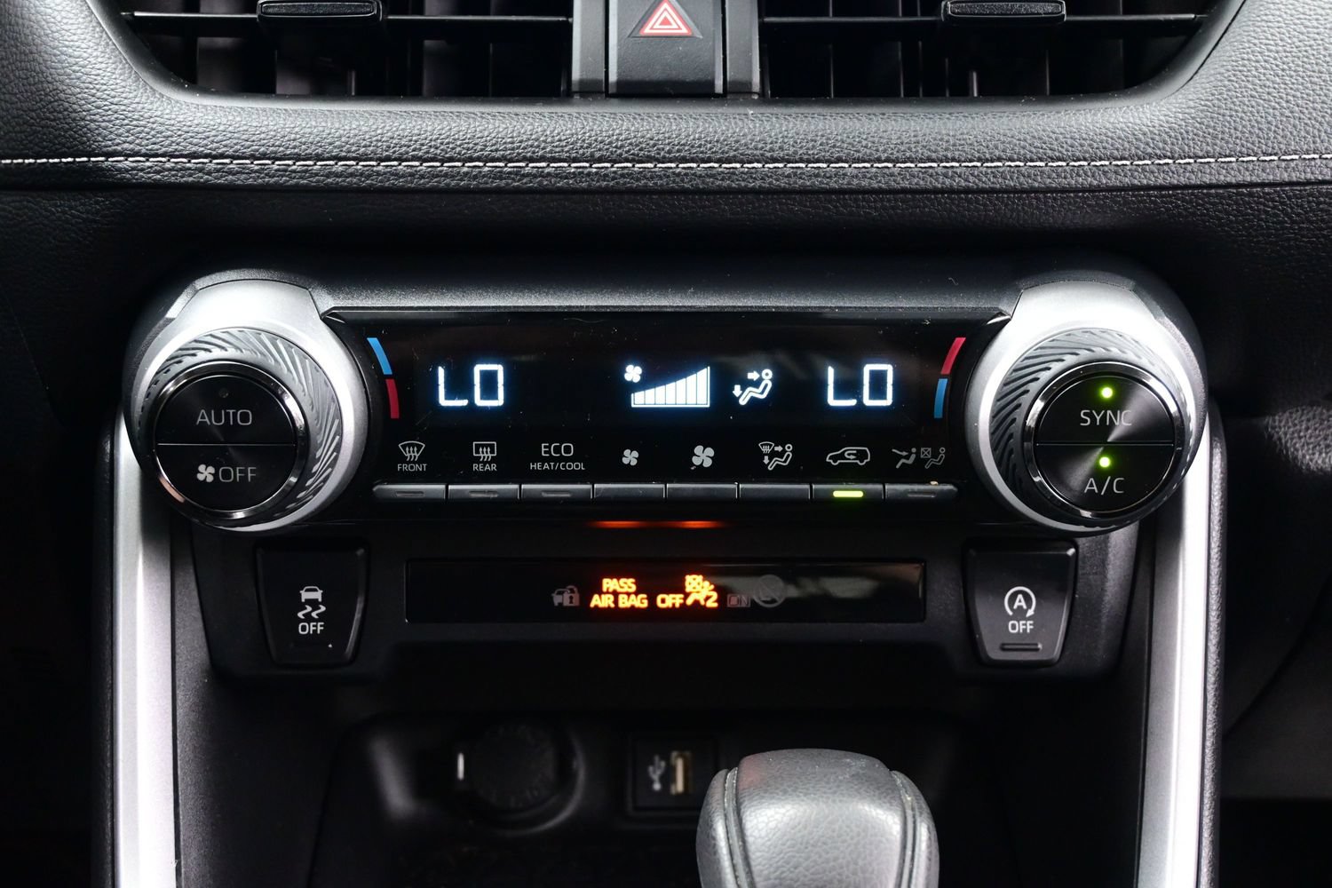 Used 2023 Toyota RAV4 XLE AWD/4WD image 20