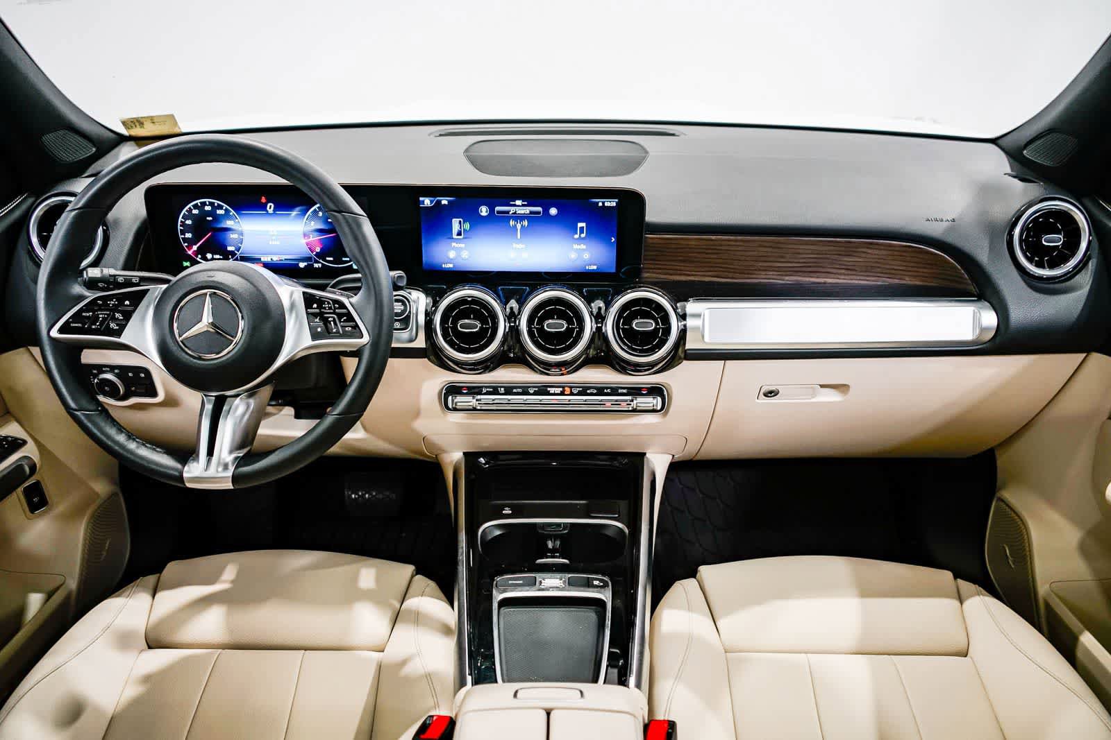 Used 2026 Mercedes-Benz GLB 250 image 12