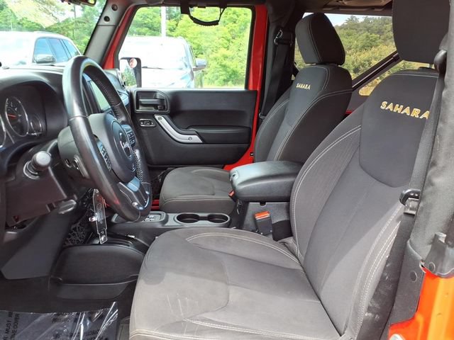 Used 2013 Jeep Wrangler Sahara w/ Connectivity Group AWD/4WD image 13