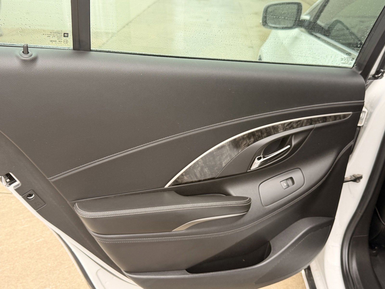 Used 2015 Buick LaCrosse Leather w/ Experience Buick Package FWD image 23