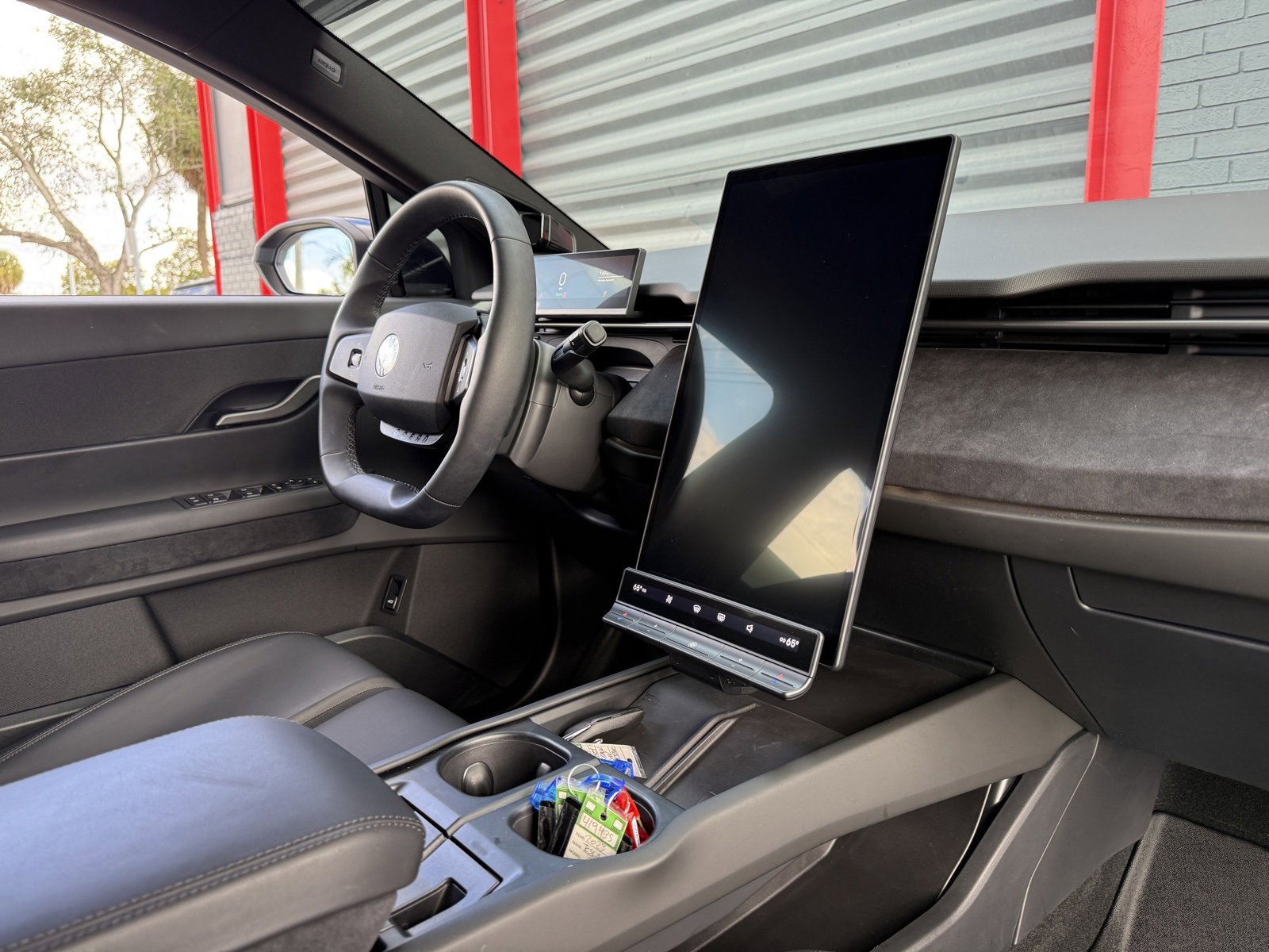 Used 2023 Fisker Ocean Extreme image 16