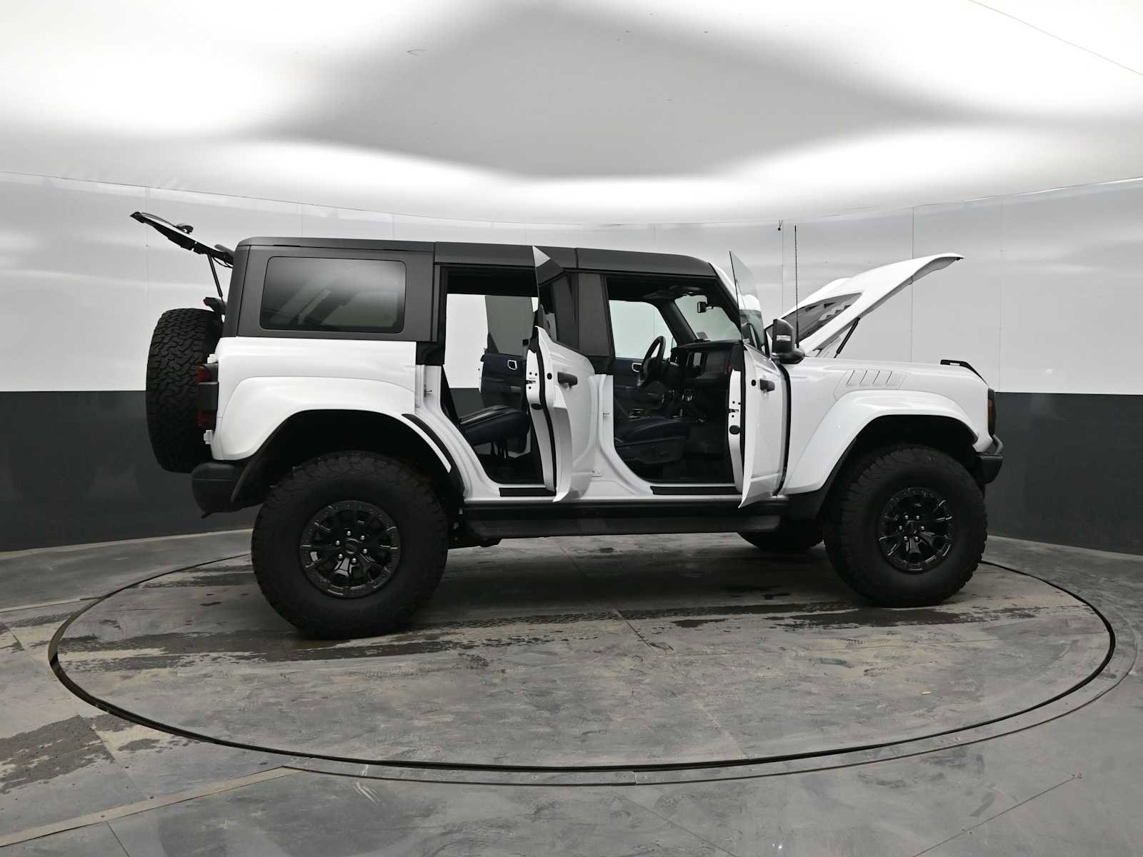 Used 2024 Ford Bronco Raptor w/ Interior Carbon Fiber Pack 6 image 42