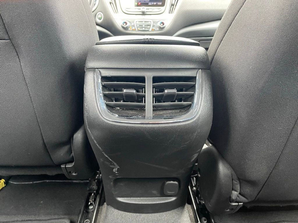Used 2024 Chevrolet Malibu LT image 18