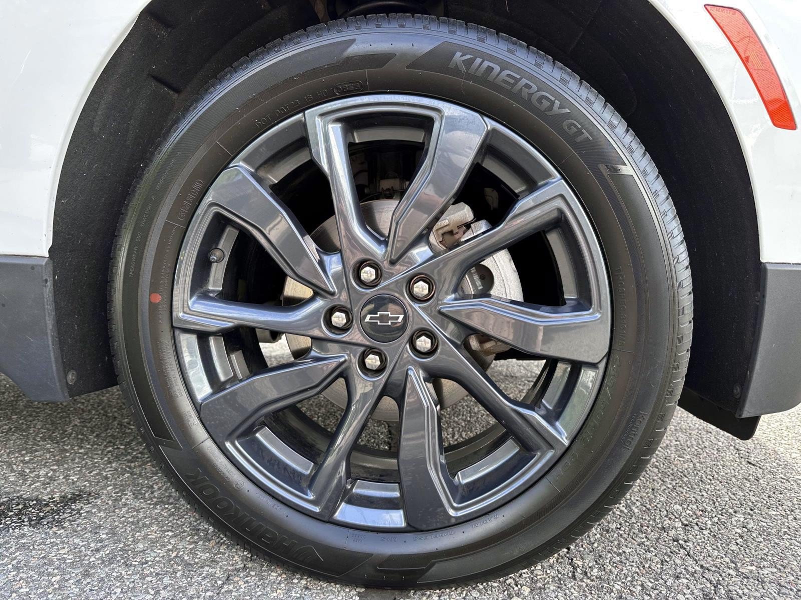 Used 2024 Chevrolet Equinox RS w/ RS Leather Package AWD/4WD image 6