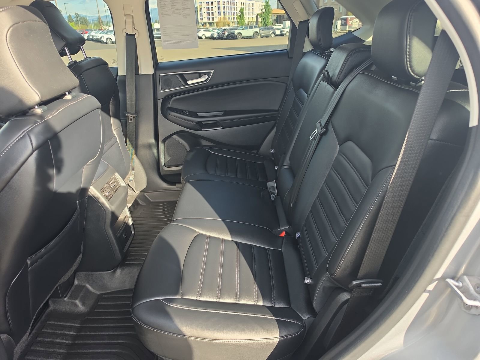 Used 2023 Ford Edge SEL image 15