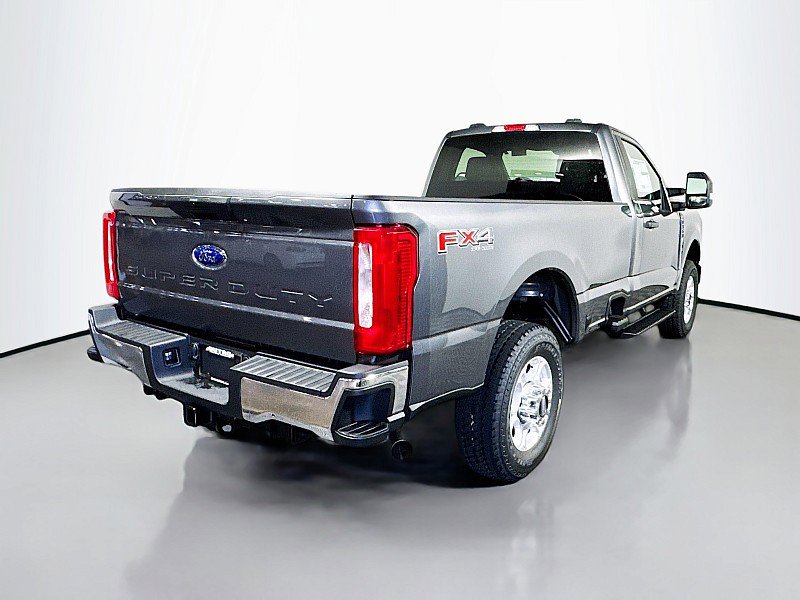 New 2026 Ford F350 XLT image 7