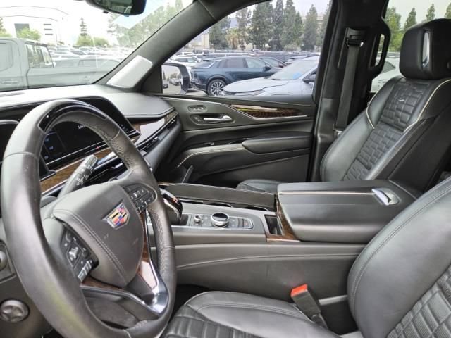 Used 2022 Cadillac Escalade Sport Platinum w/ LPO, ONYX Package AWD/4WD image 5
