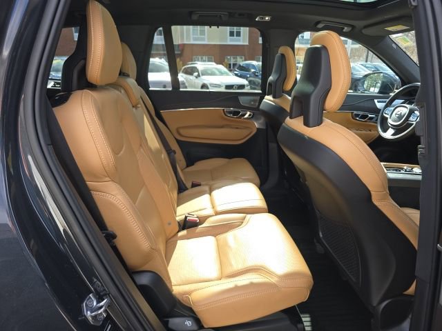 Used 2021 Volvo XC90 T6 Inscription w/ Advanced Package image 18