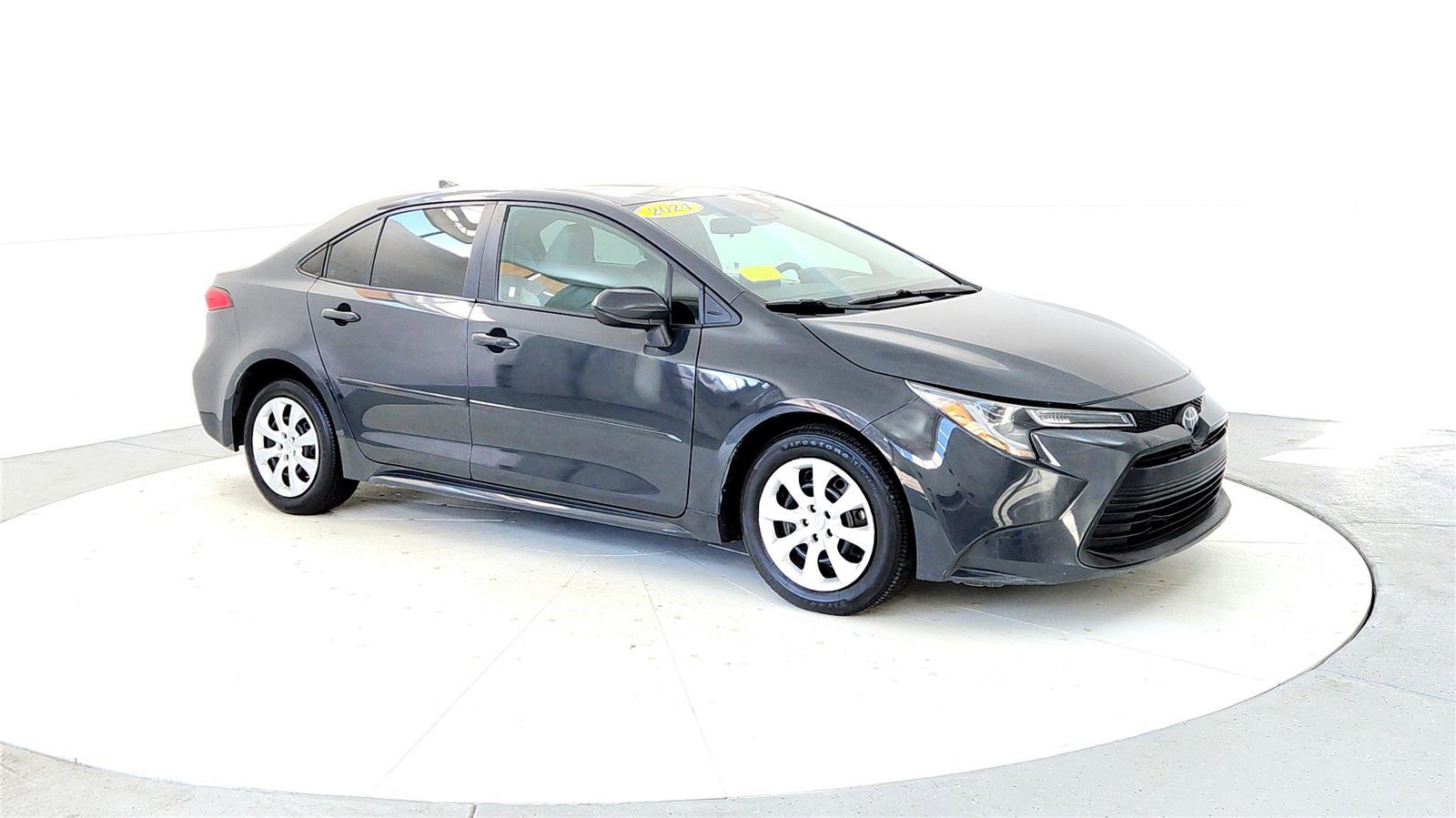 Used 2024 Toyota Corolla LE image 7