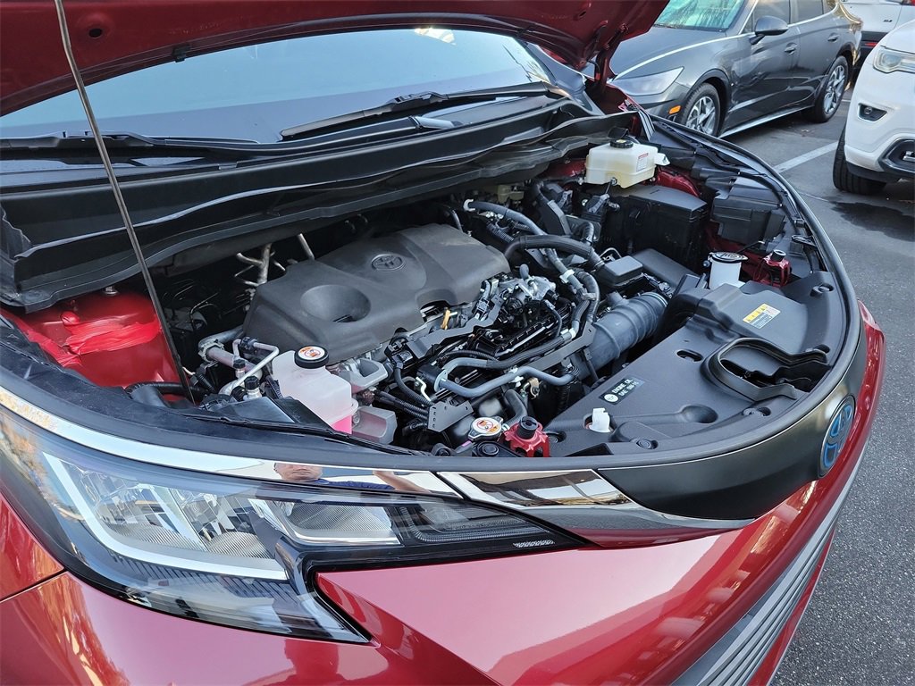 Used 2022 Toyota Sienna XLE image 40