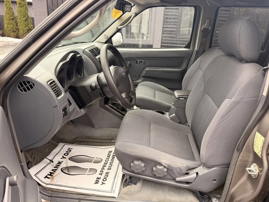 Used 2003 Nissan Frontier XE image 7