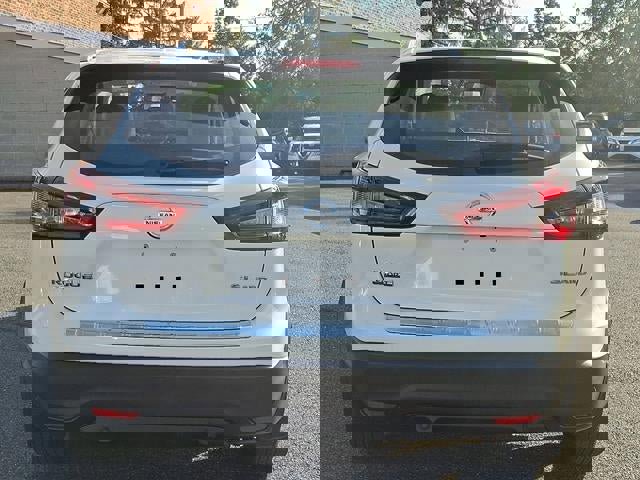 Used 2022 Nissan Rogue Sport SL image 5