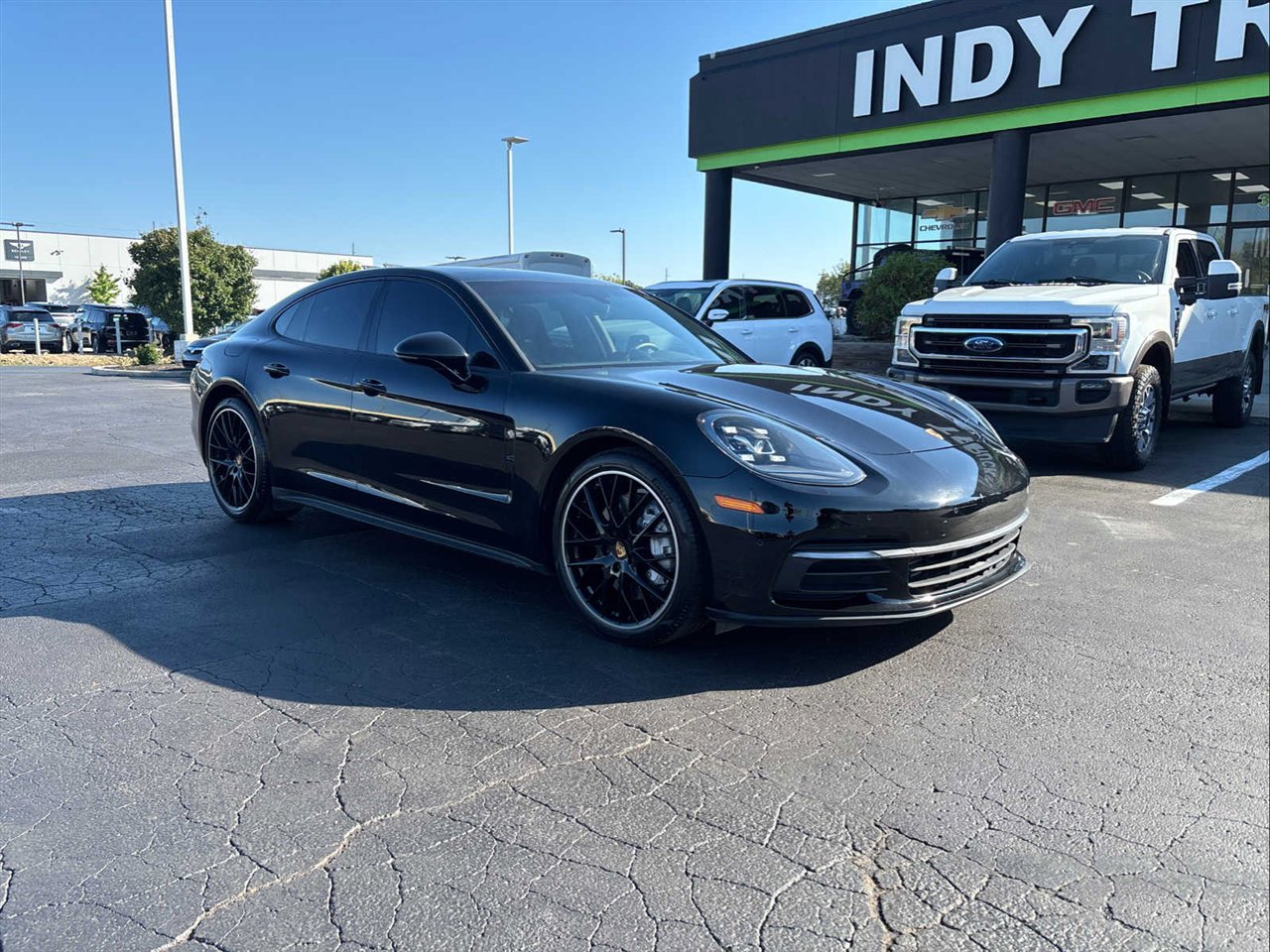 Used 2018 Porsche Panamera 4 image 2