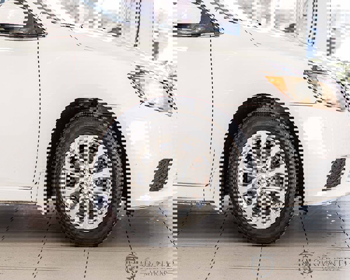 Used 2017 Nissan Sentra S w/ S Style Package image 11