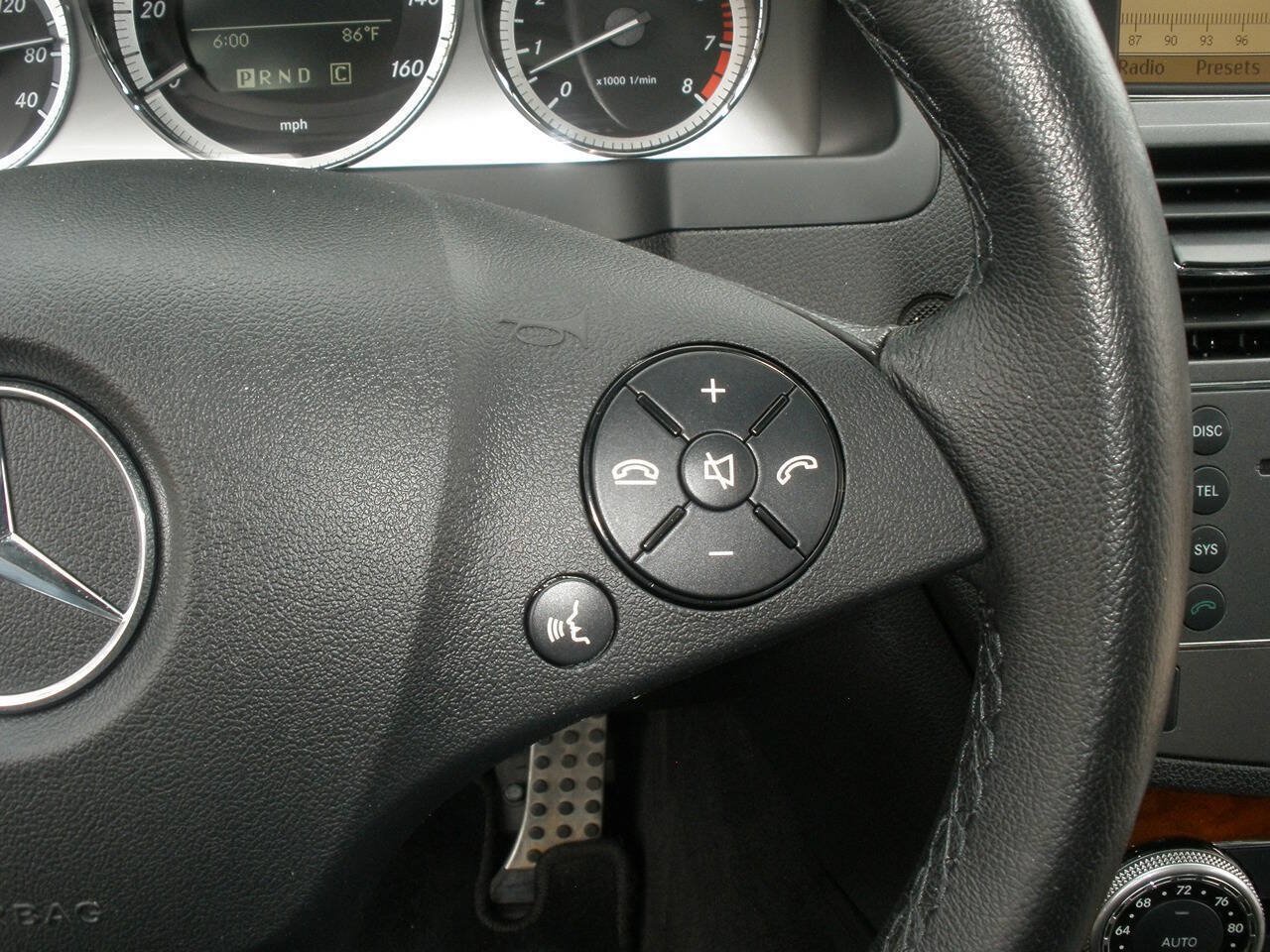 Used 2010 Mercedes-Benz C 300 4MATIC Sedan image 40