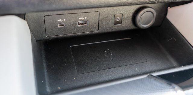 Used 2023 Mitsubishi Outlander 4WD Plug-In Hybrid image 34