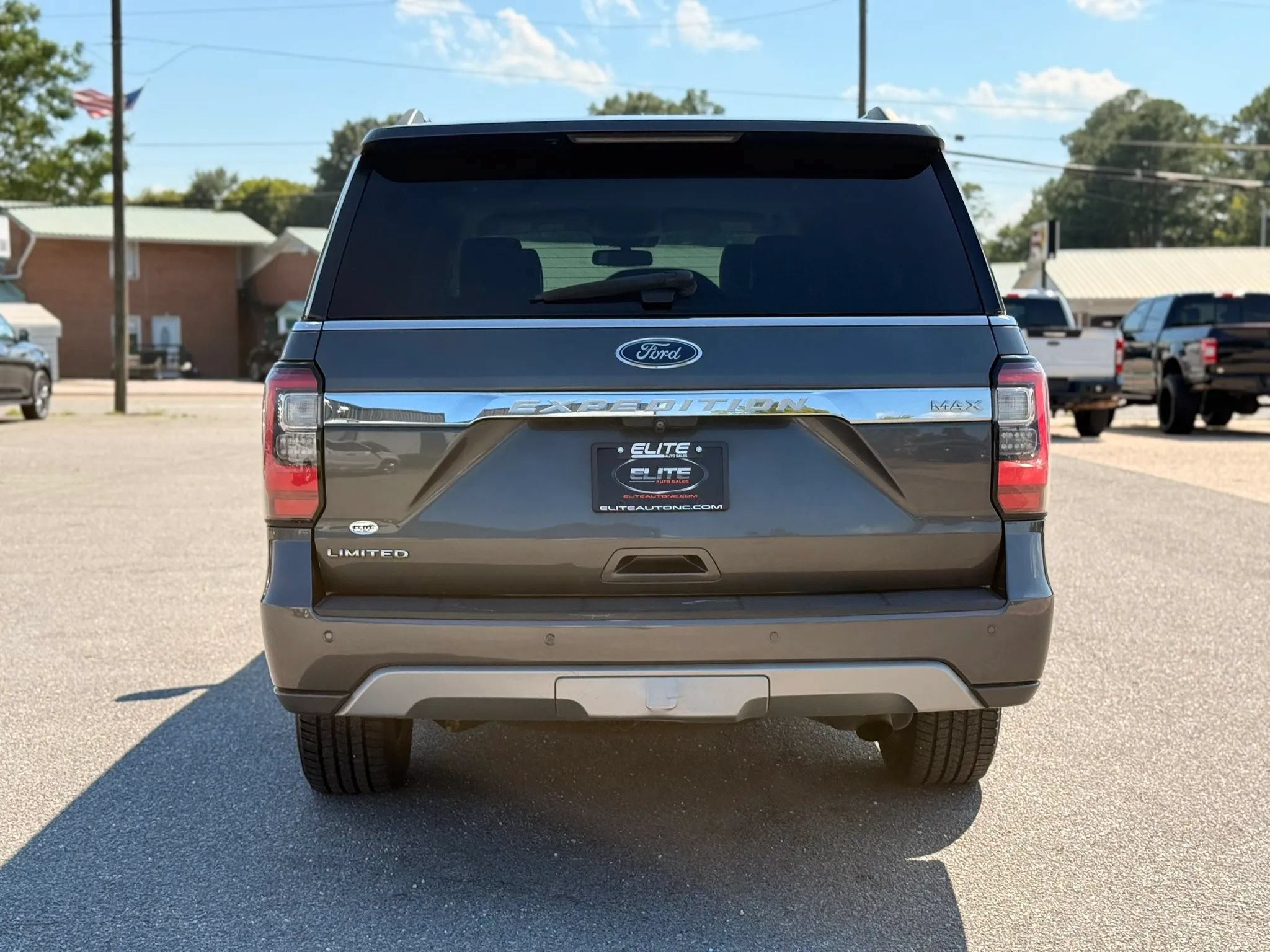 Used 2020 Ford Expedition Max Limited RWD image 9