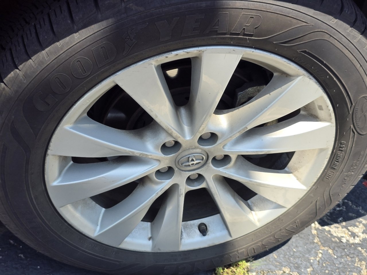 Used 2014 Toyota Venza XLE w/ XLE Premium Package FWD image 20