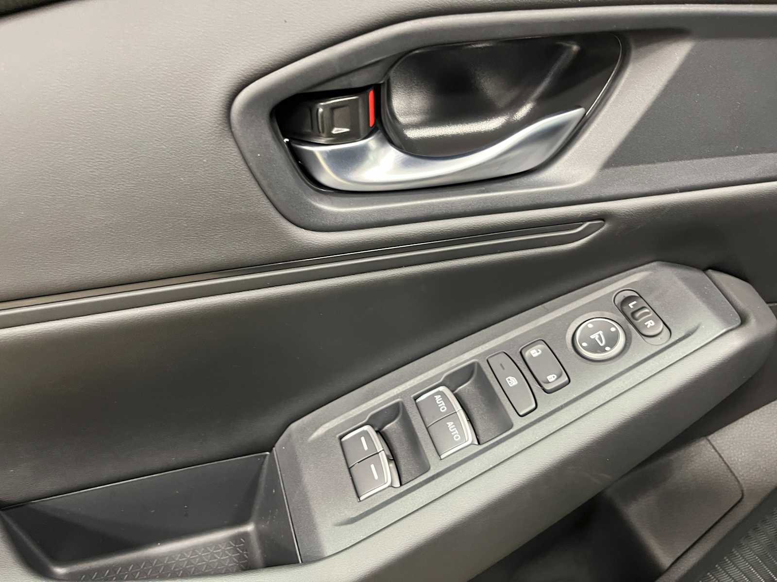 Used 2025 Honda Accord SE image 14