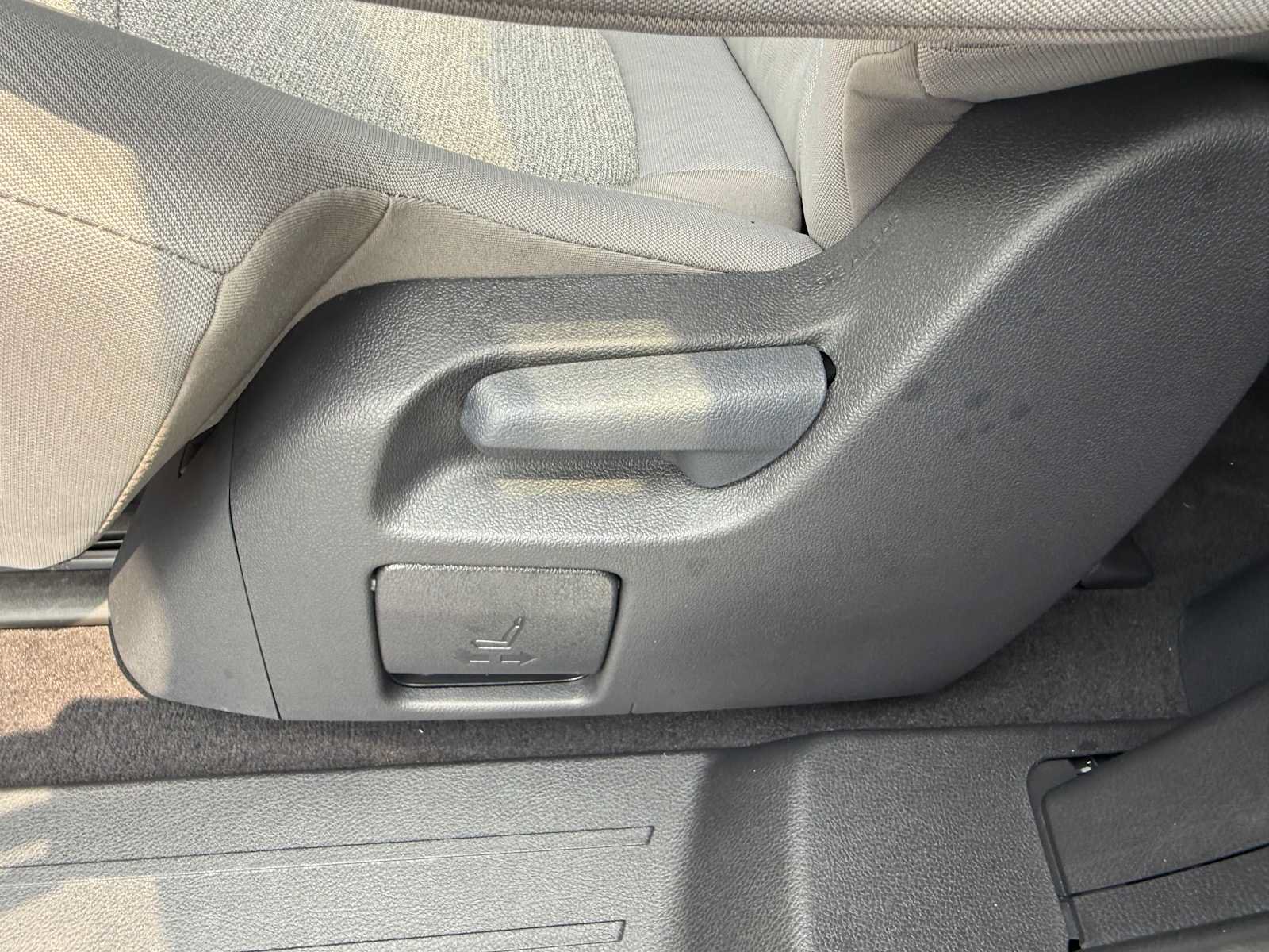 Certified 2026 Toyota Sienna LE AWD/4WD image 16