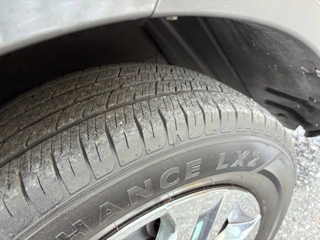 Used 2014 Toyota RAV4 LE FWD image 32