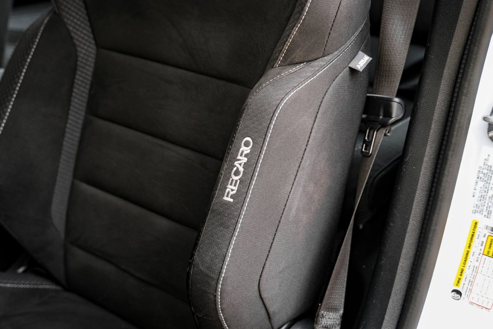 Used 2017 Ford Mustang Shelby GT350 w/ Electronics Package RWD image 36