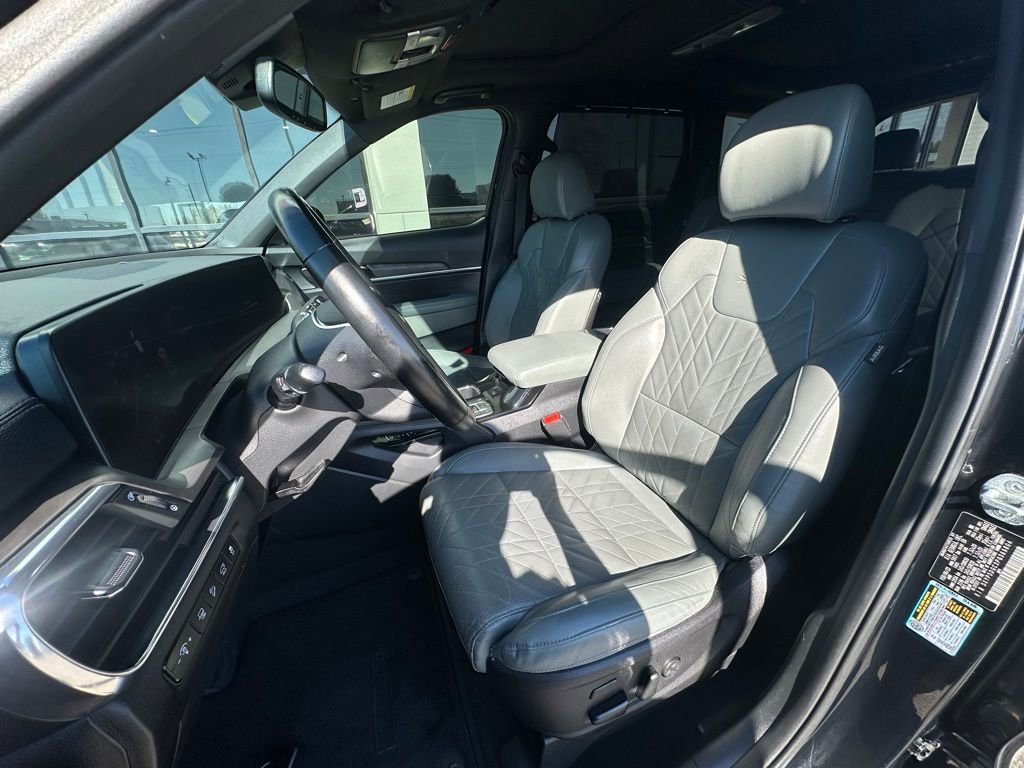 Used 2023 Kia Telluride SX X-Line image 18