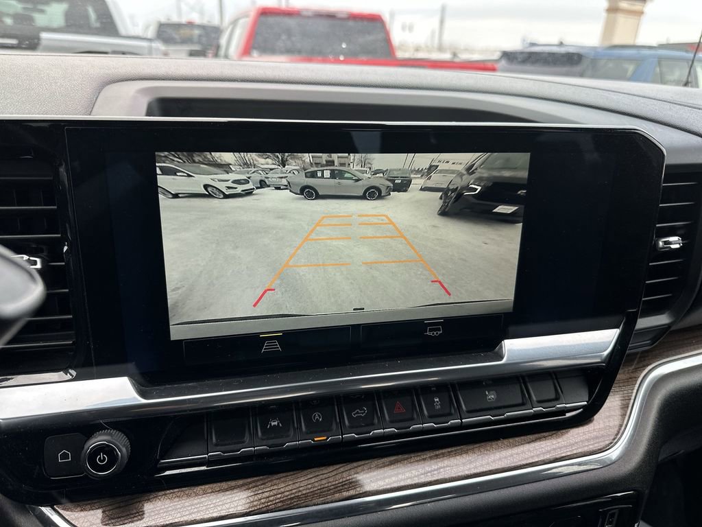 Used 2024 Chevrolet Silverado 1500 LT image 17