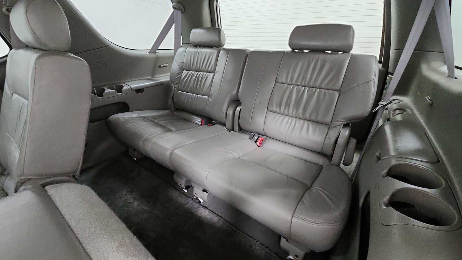 Used 2002 Toyota Sequoia Limited AWD/4WD image 24