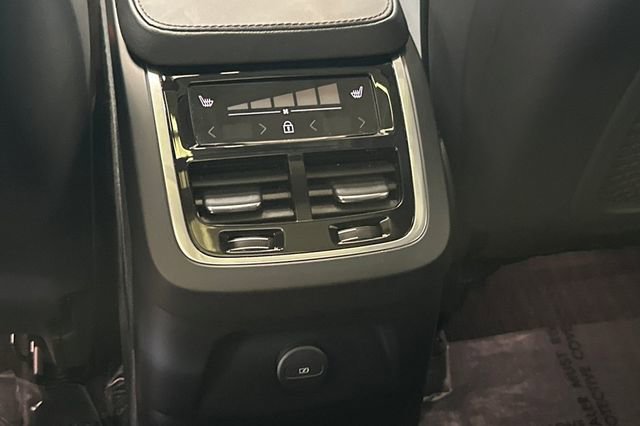 Used 2024 Volvo XC90 T8 Plus w/ Protection Package Premier image 14