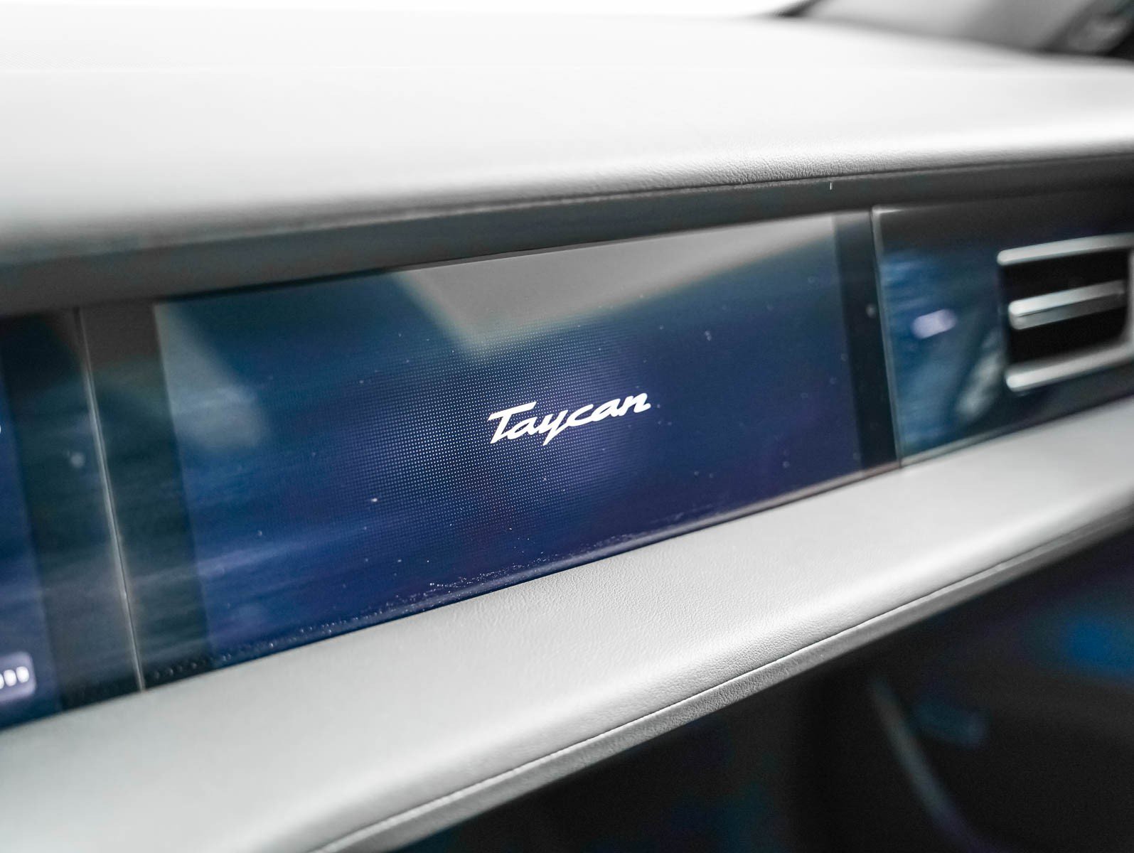 Certified 2021 Porsche Taycan 4S w/ Premium Package AWD/4WD image 24