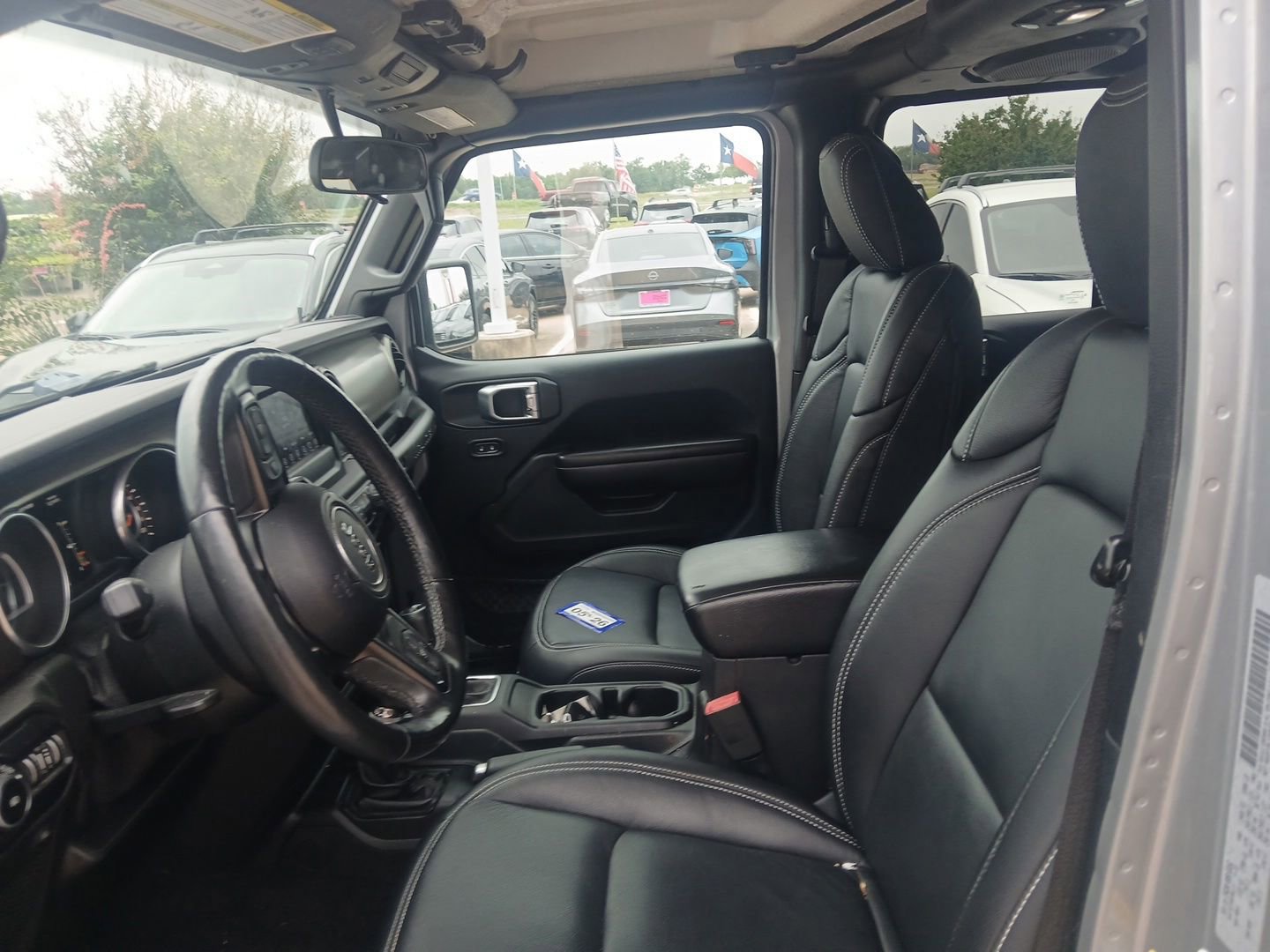 Used 2018 Jeep Wrangler Unlimited Sport S AWD/4WD image 10