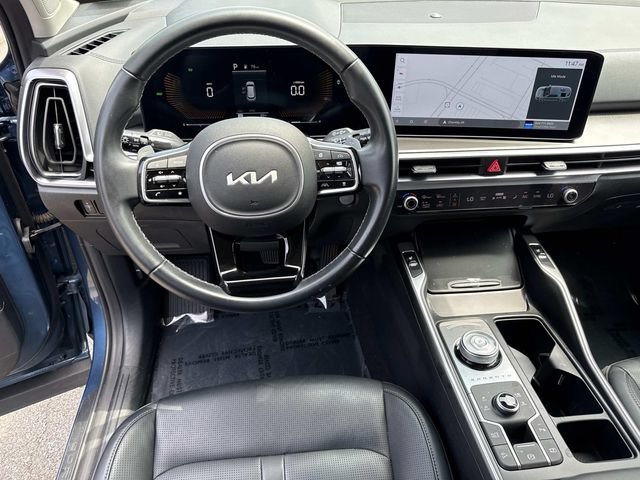 Used 2025 Kia Sorento EX AWD/4WD image 17
