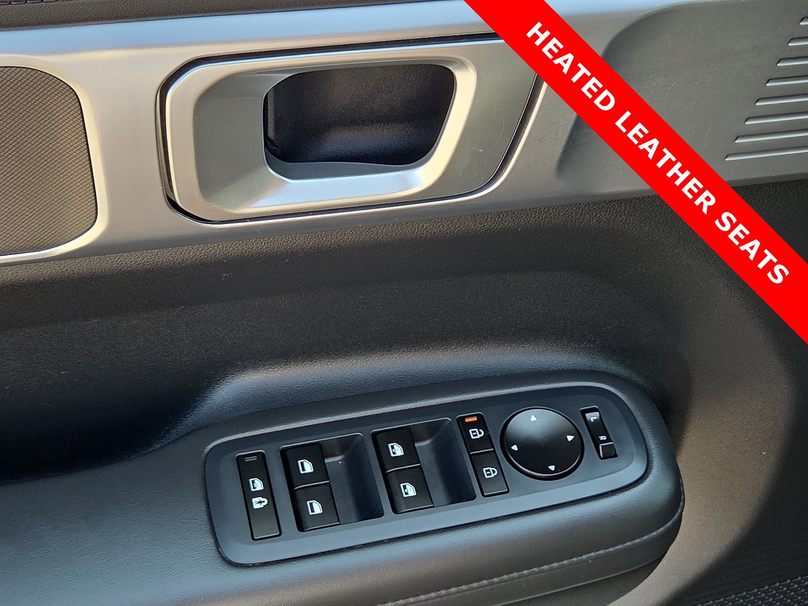 Used 2024 Hyundai Santa Fe SEL FWD image 14