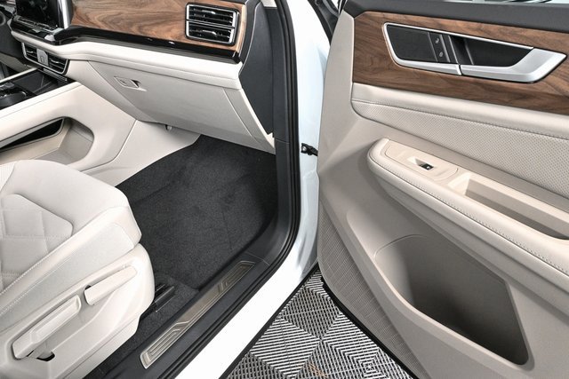 New 2026 Volkswagen Atlas SE image 24