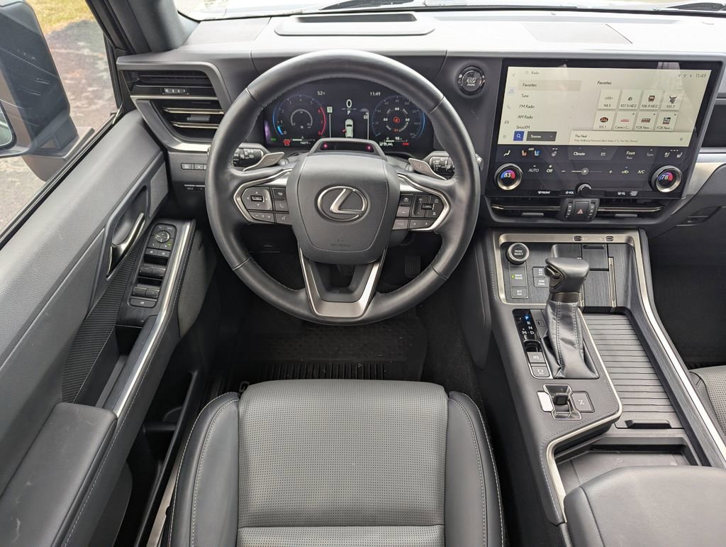 Used 2024 Lexus GX 550 w/ Accessory Package (Z1) AWD/4WD image 16