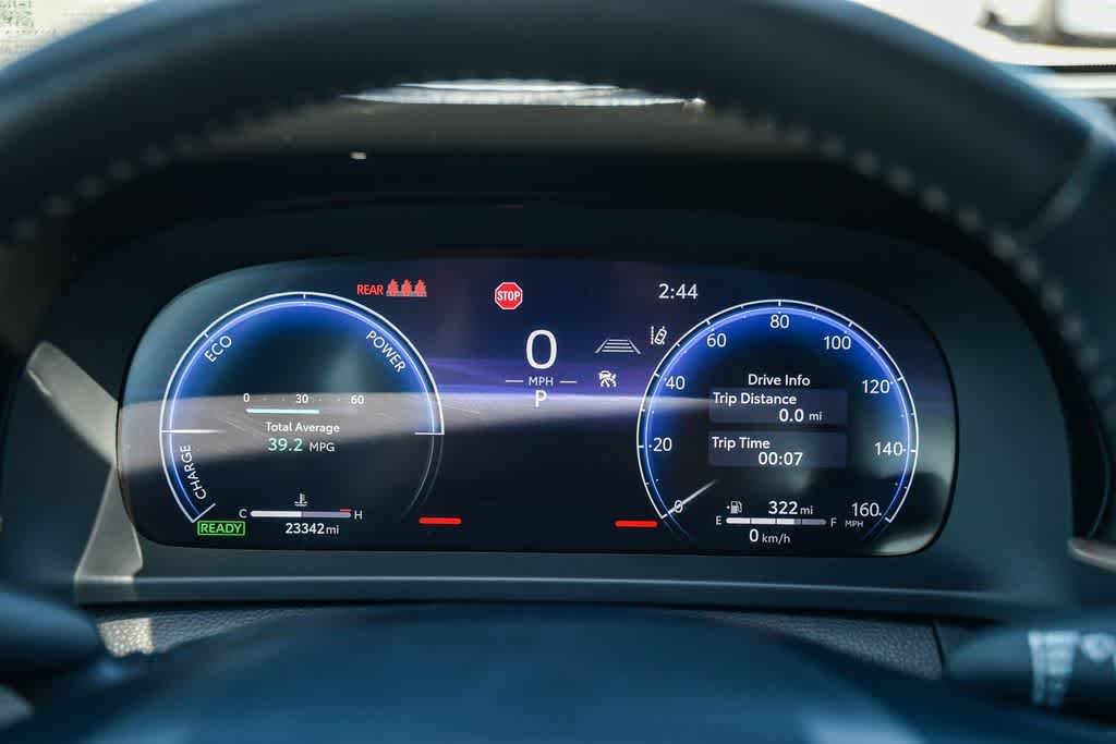 Used 2025 Toyota Crown AWD/4WD image 23